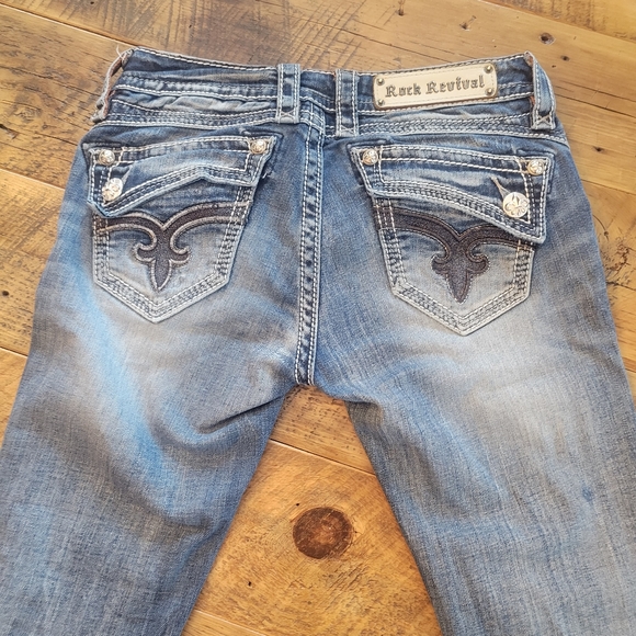 Factory Distressed Rocks - Picture 4 of 5